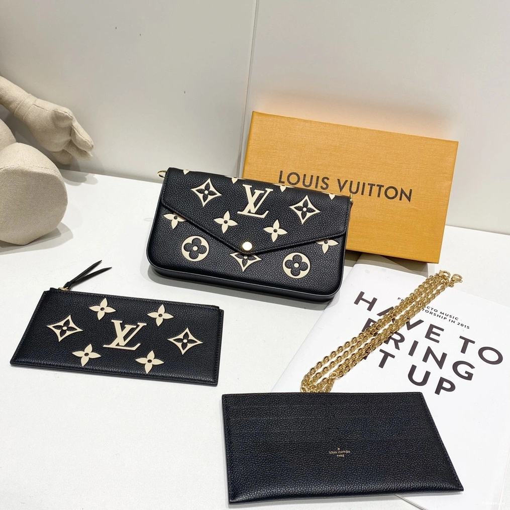 VUITTON POCHETTE FÉLICIE LOUIS 0215